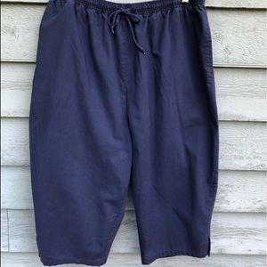 Crop pants by Karen Scott